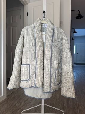 Quilted Shawl-Collar Puffer Jacket in Cream with Blue Trim